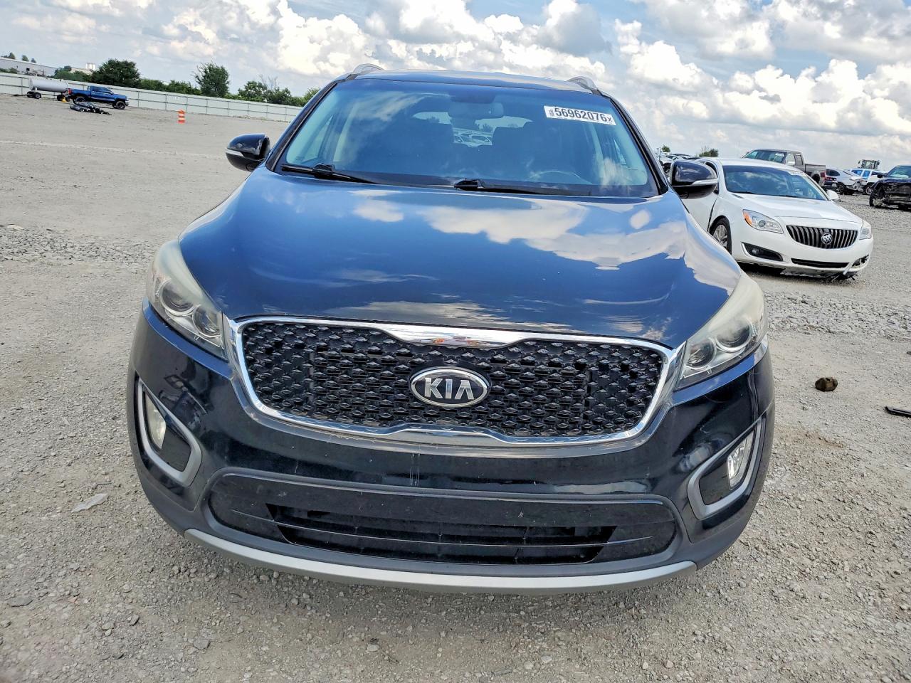 2016 KIA SORENTO