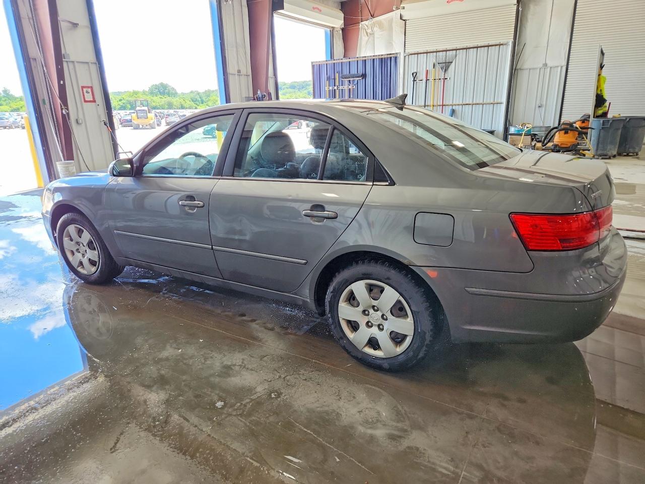2010 HYUNDAI SONATA
