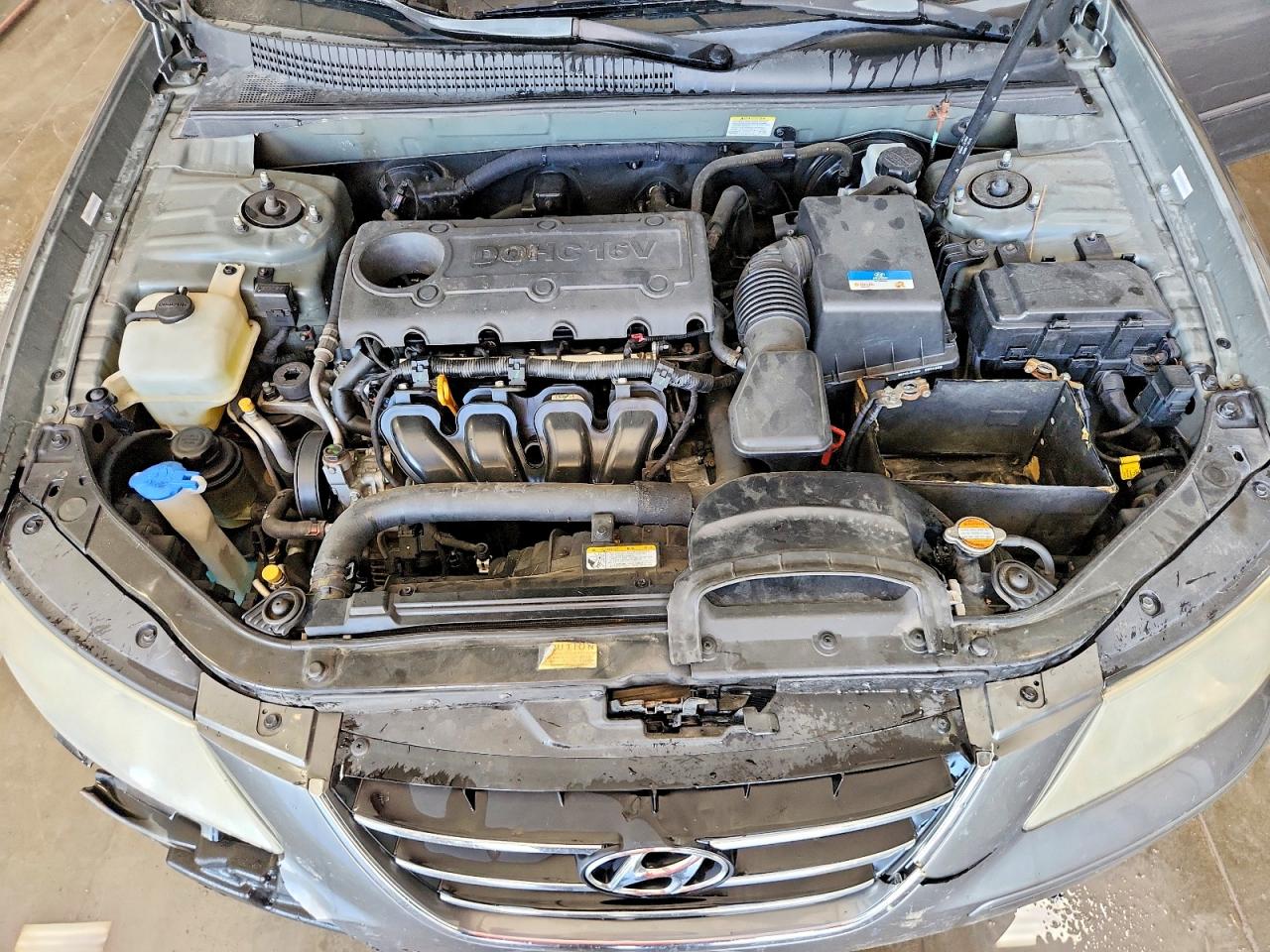 2010 HYUNDAI SONATA