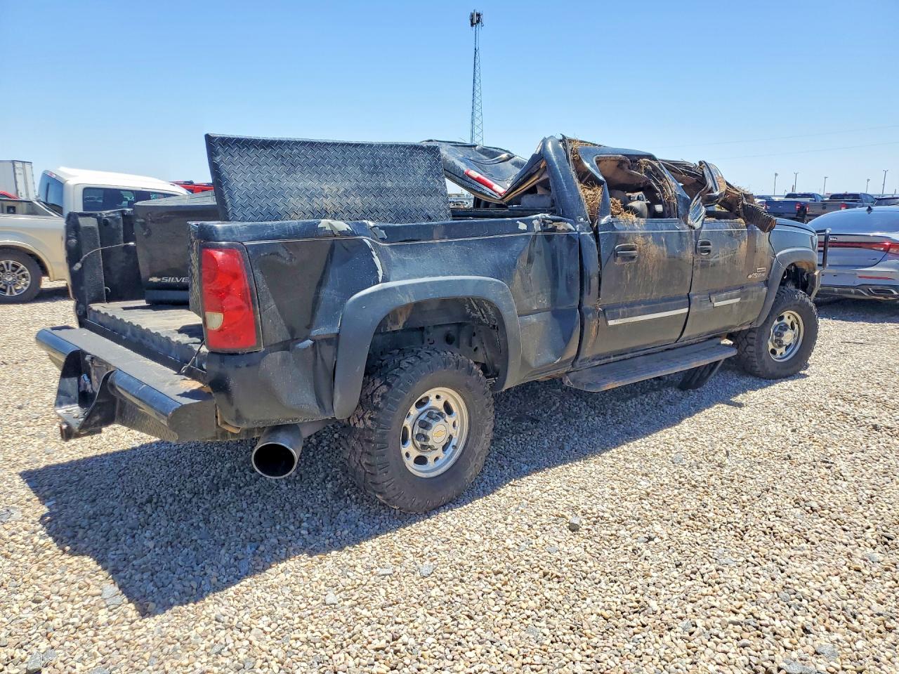 2004 CHEVROLET SILVERADO