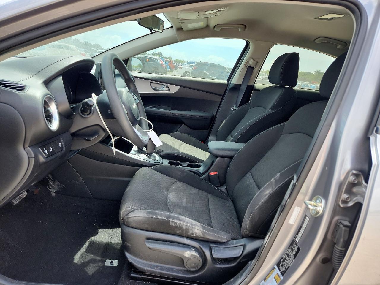 2023 KIA FORTE