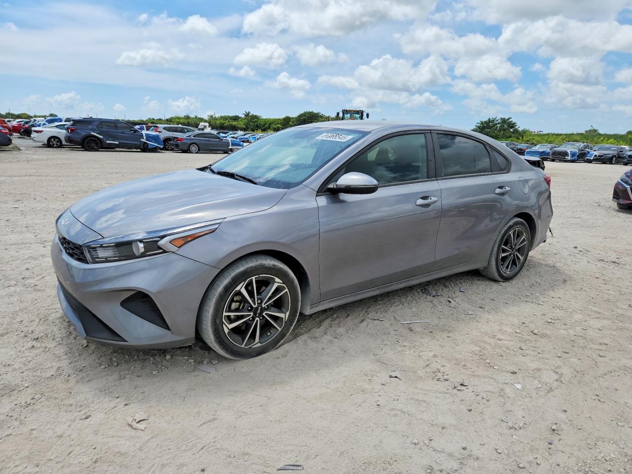 2023 KIA FORTE