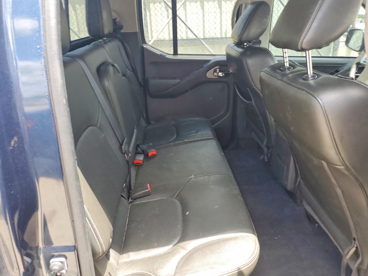 2020 NISSAN FRONTIER