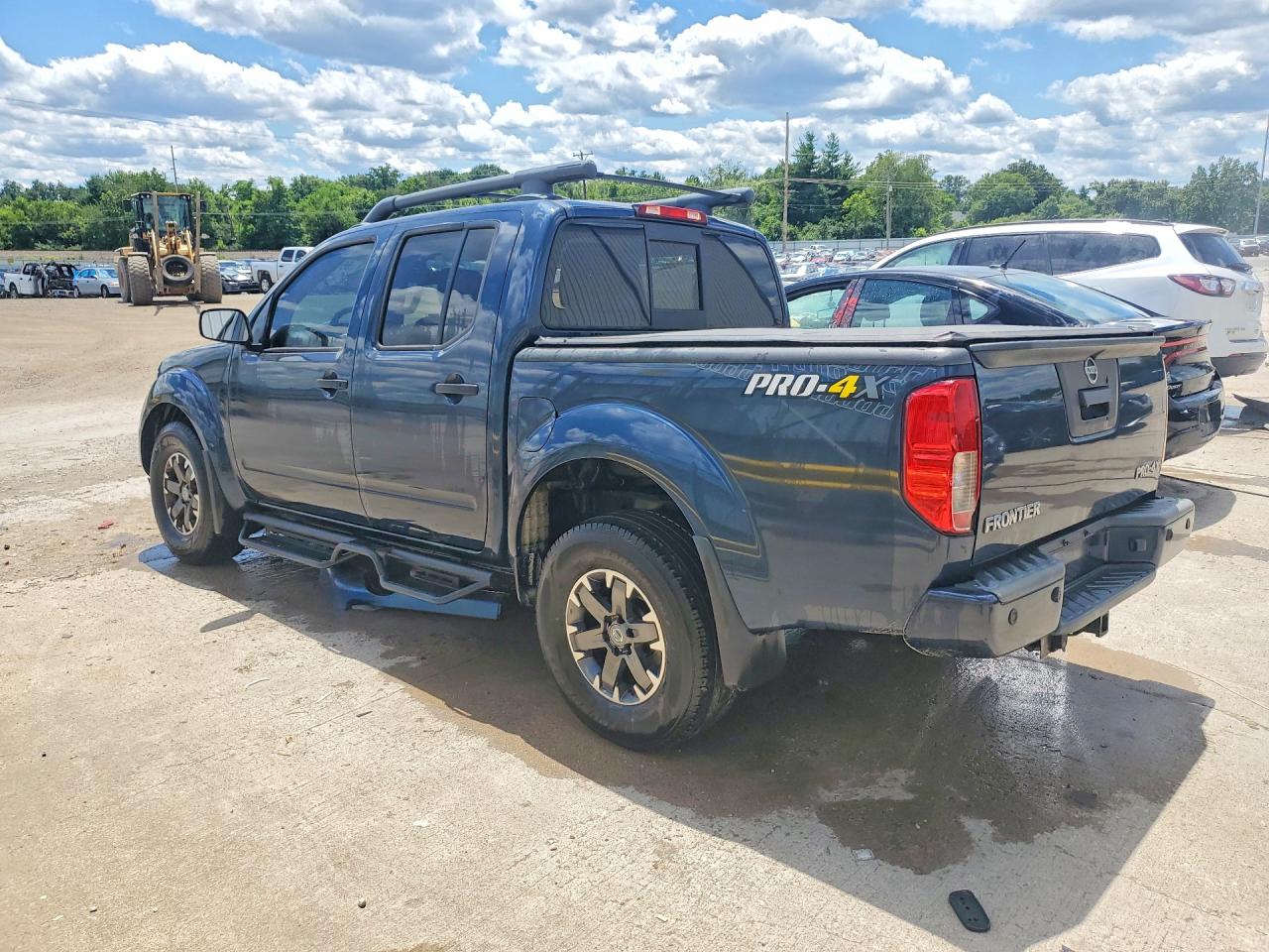 2020 NISSAN FRONTIER