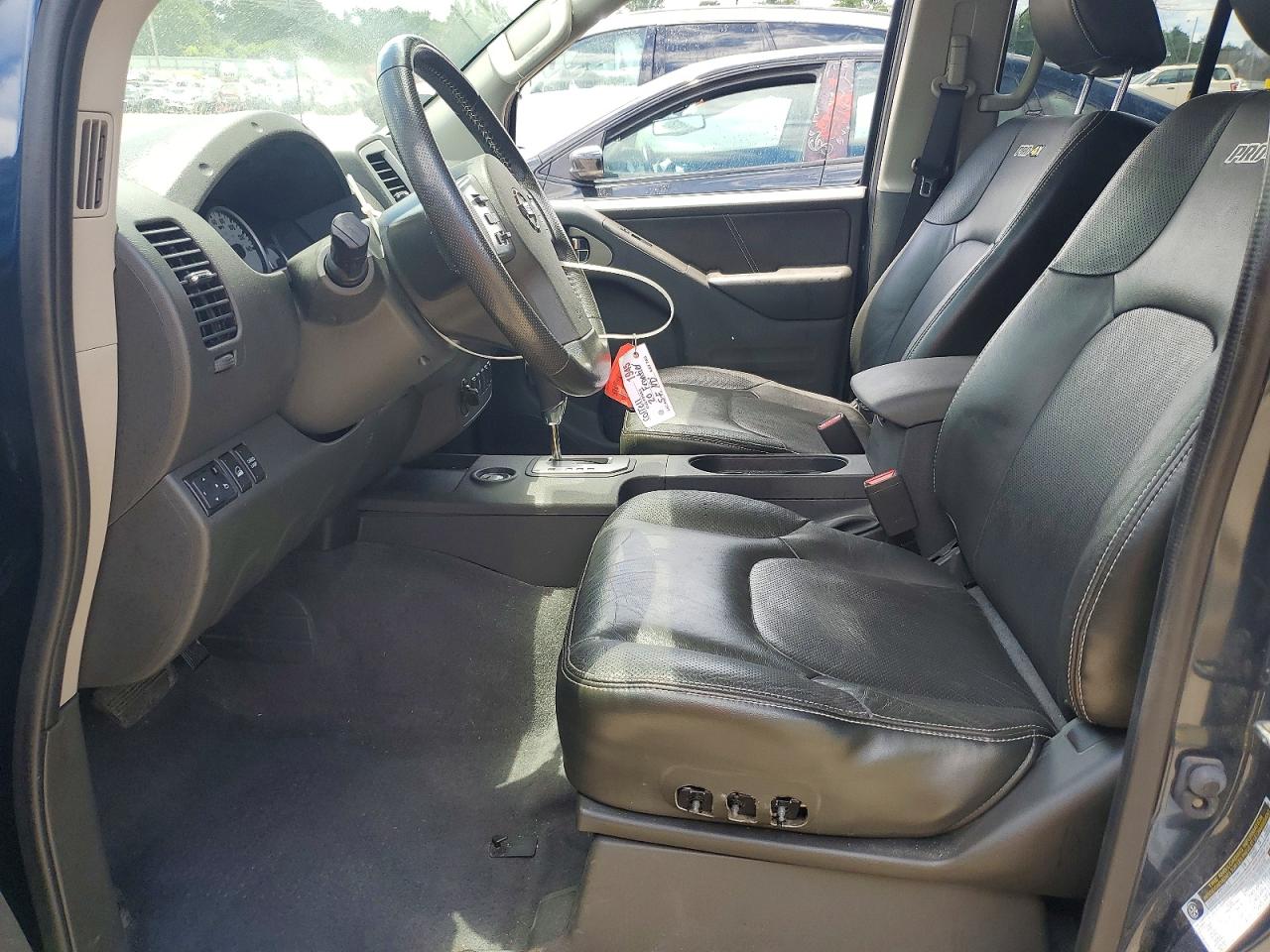 2020 NISSAN FRONTIER