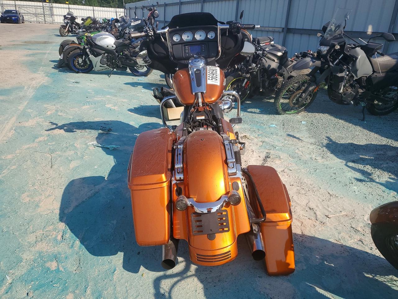 2014 HARLEY-DAVIDSON FL