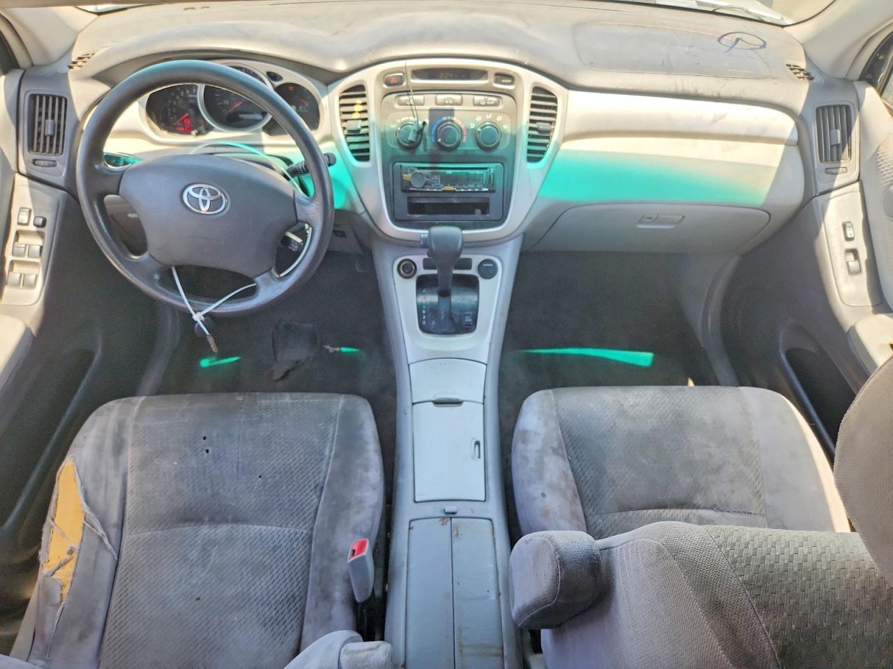 2005 TOYOTA HIGHLANDER
