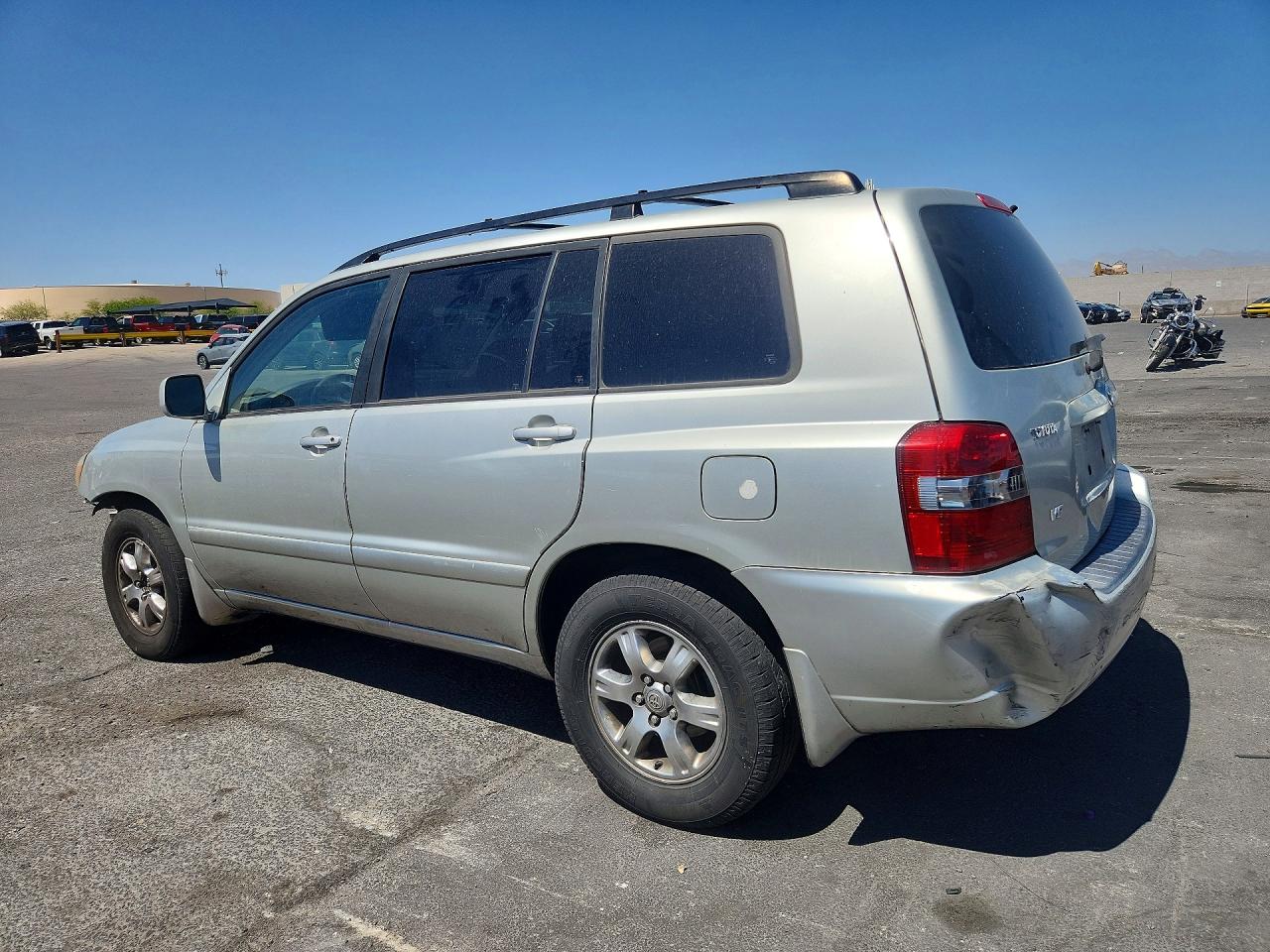 2005 TOYOTA HIGHLANDER