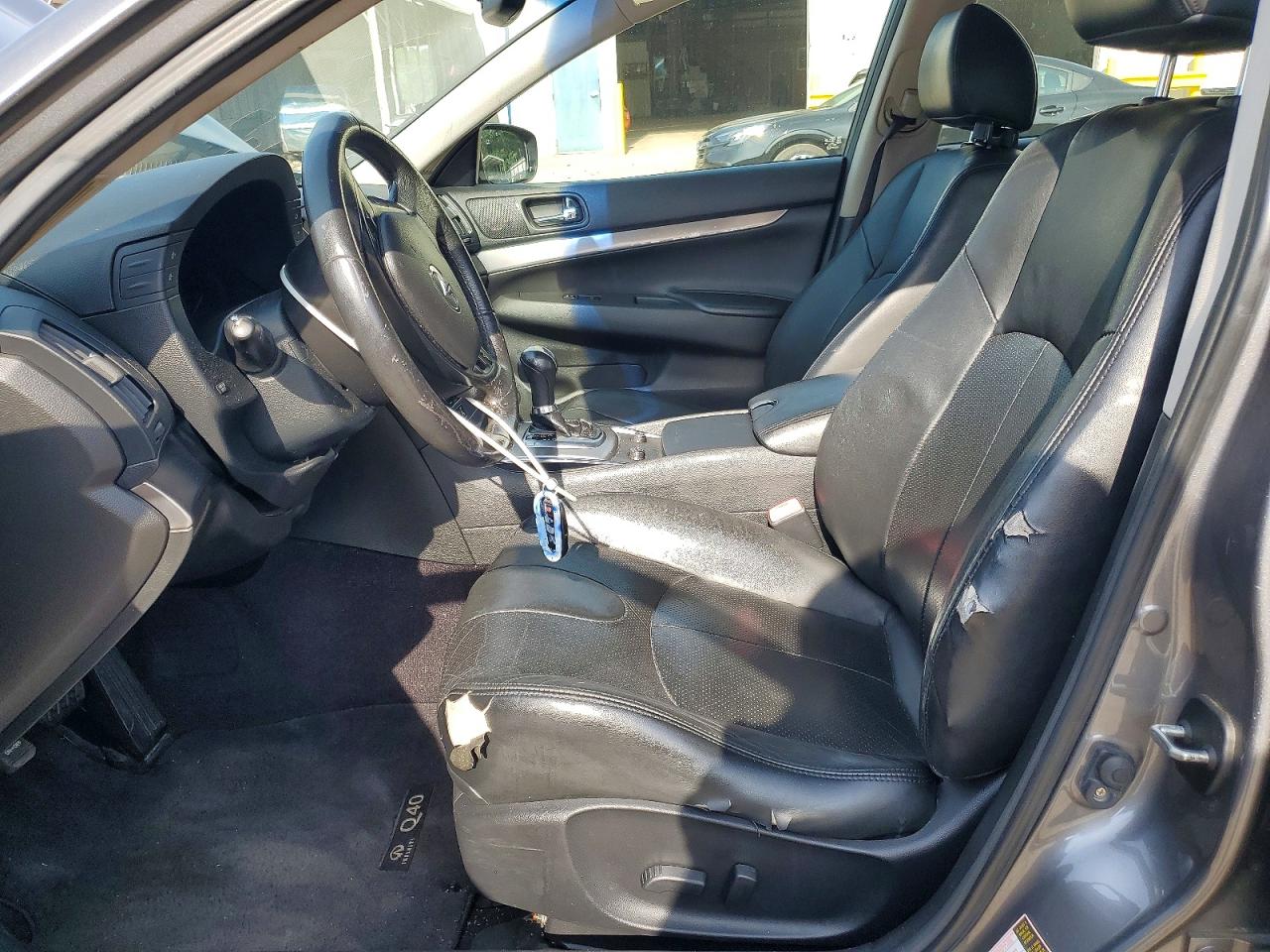 2015 INFINITI Q40