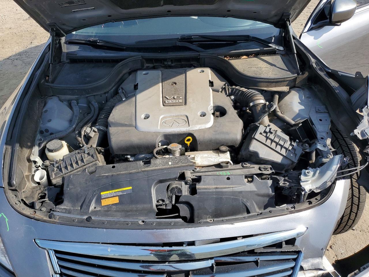 2015 INFINITI Q40