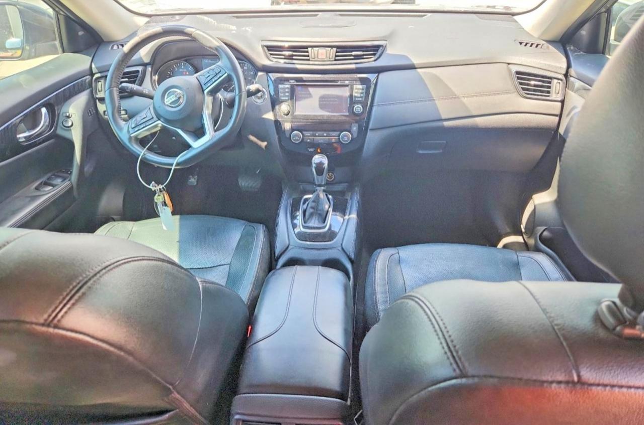 2017 NISSAN ROGUE