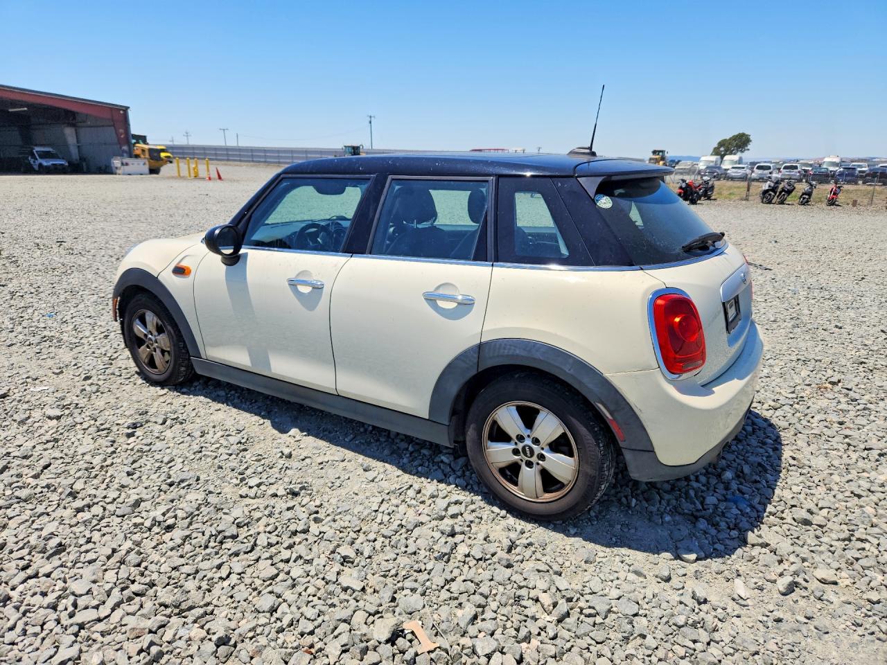 2015 MINI COOPER