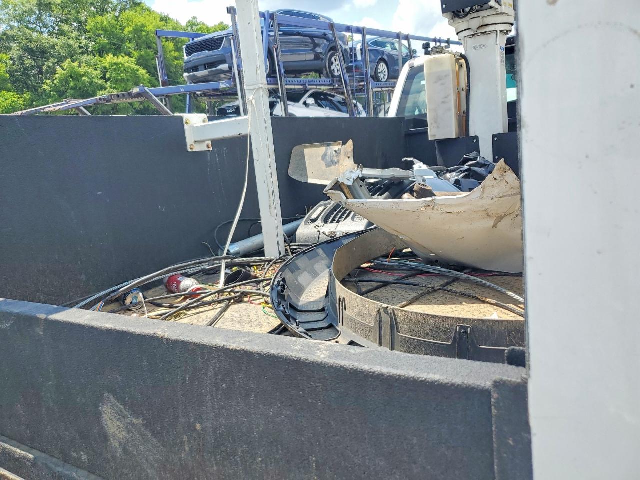2023 FORD F550