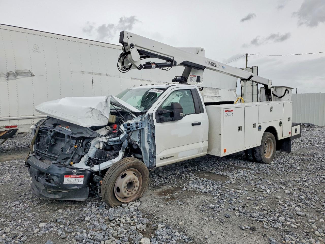 2023 FORD F550