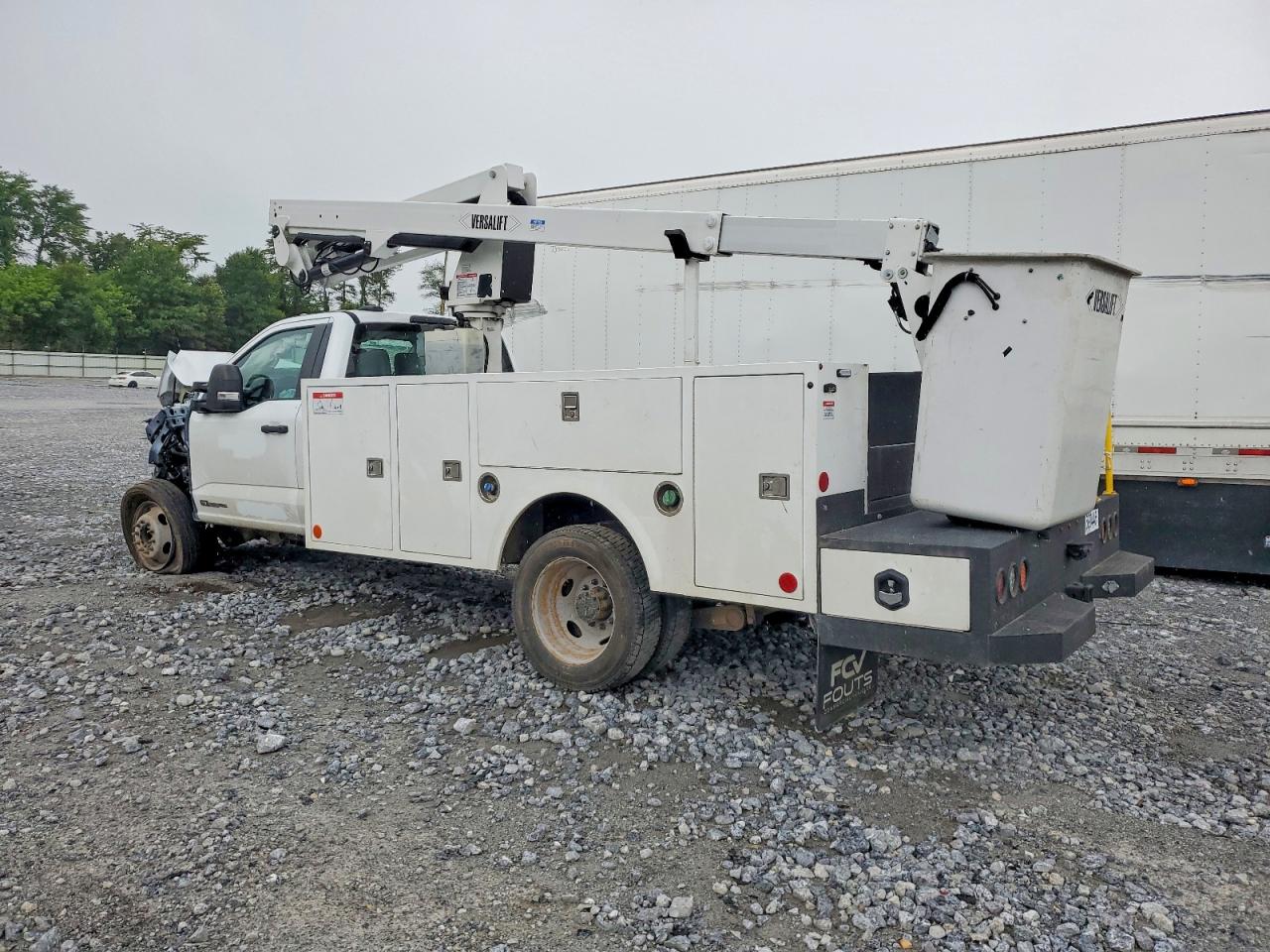 2023 FORD F550