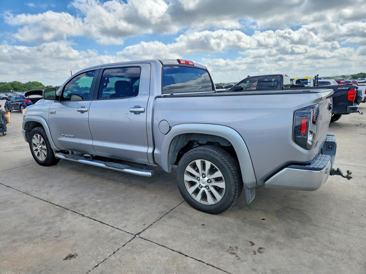 2015 TOYOTA TUNDRA