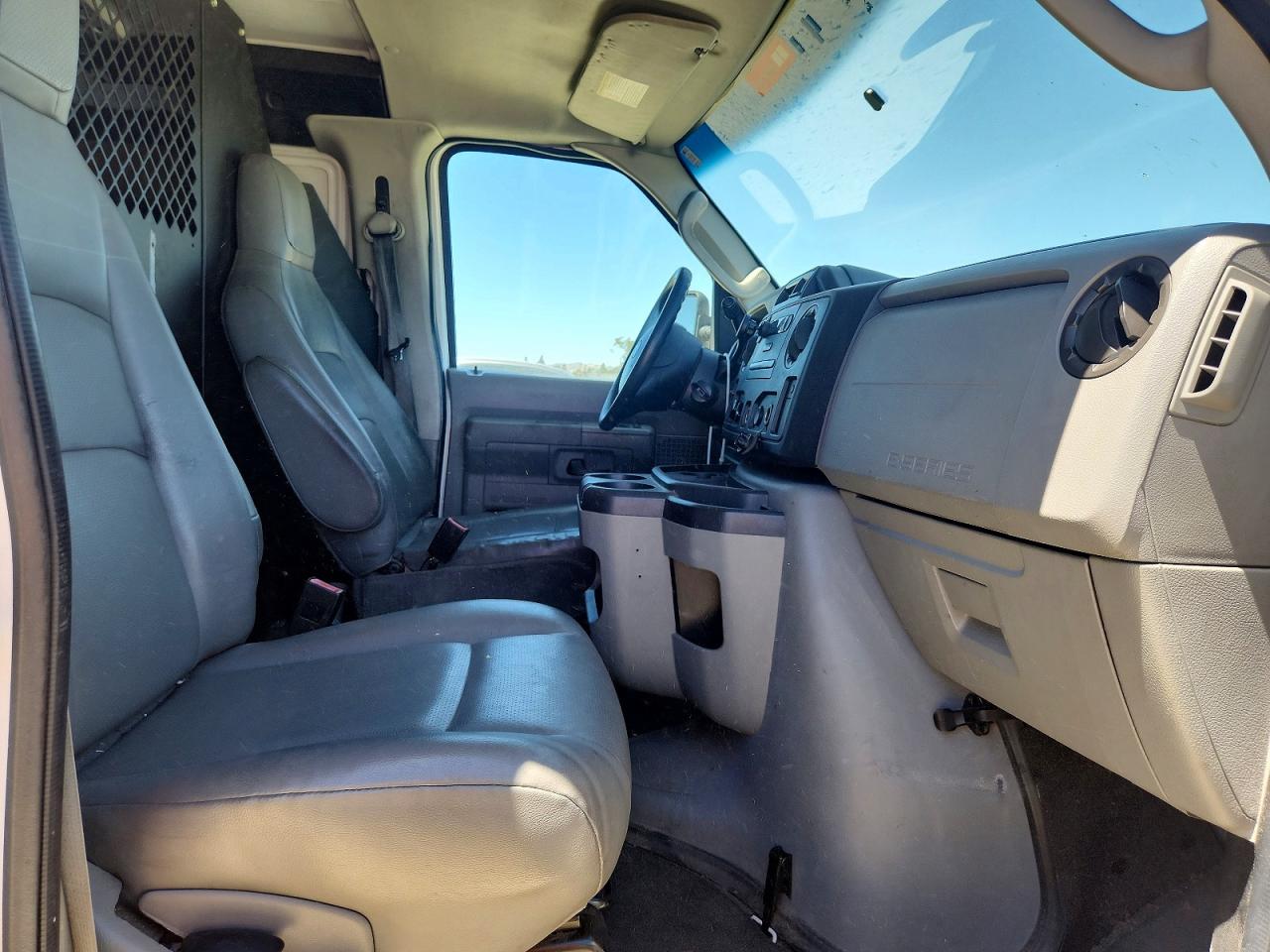 2011 FORD ECONOLINE