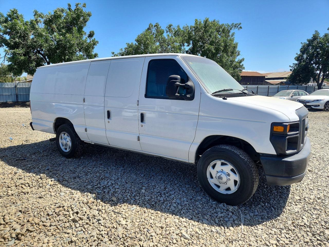 2011 FORD ECONOLINE
