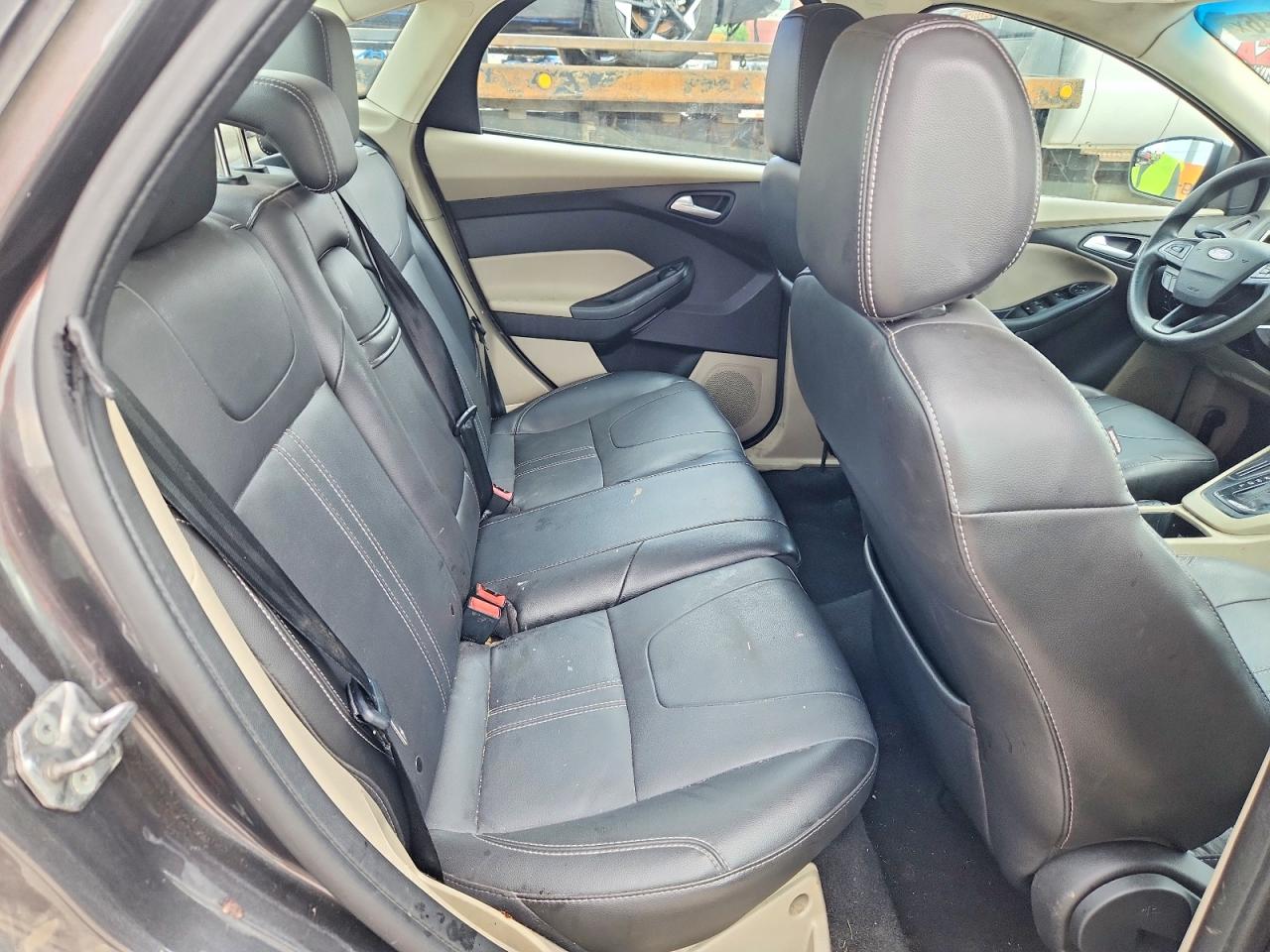 2016 FORD FOCUS