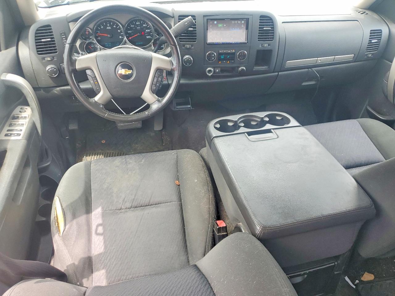 2011 CHEVROLET SILVERADO