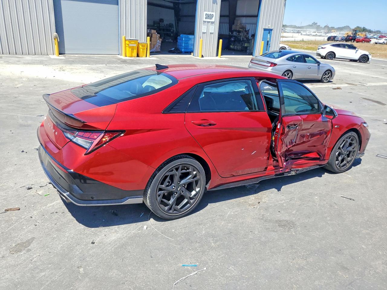 2024 HYUNDAI ELANTRA