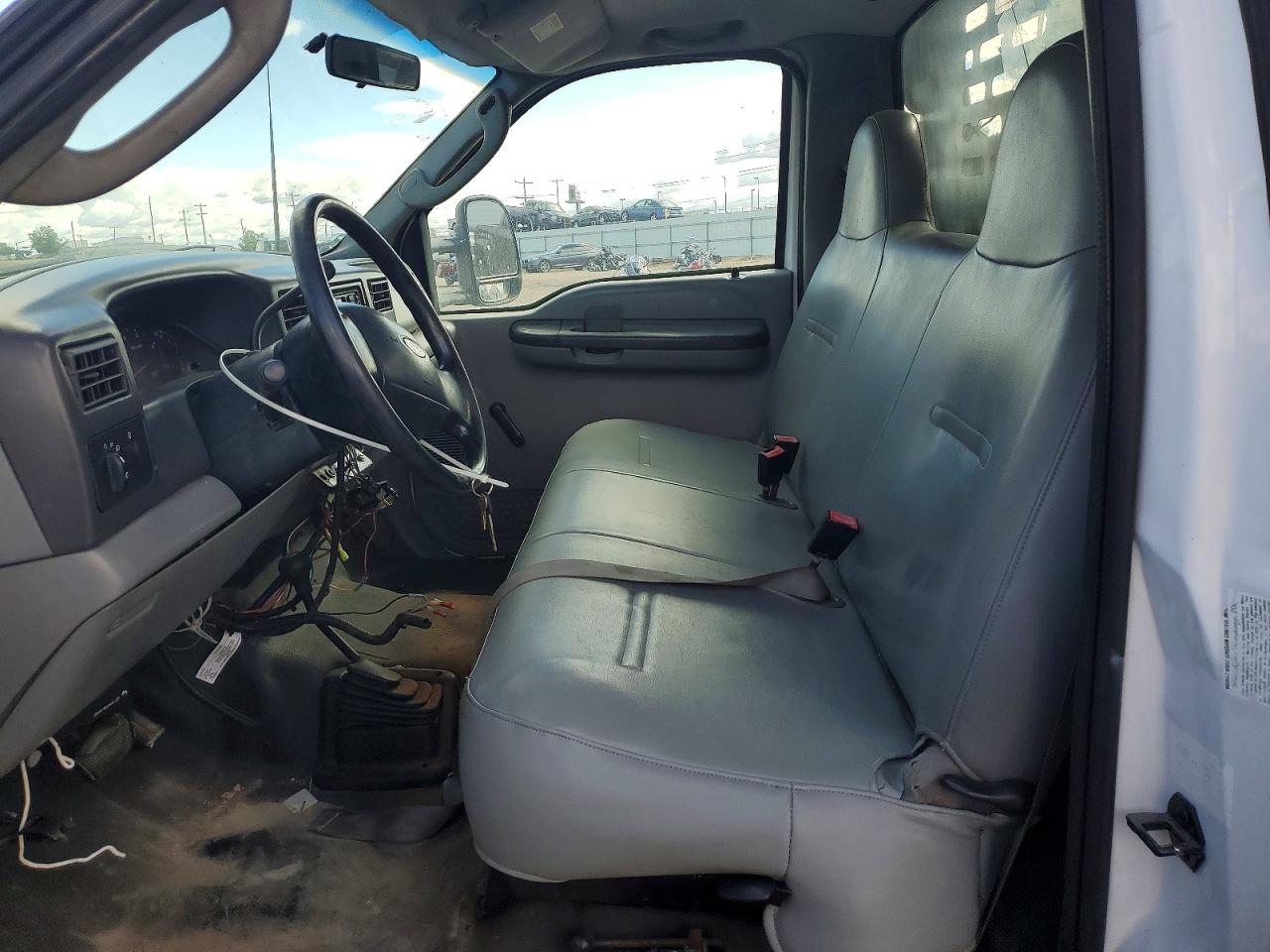 2004 FORD F550