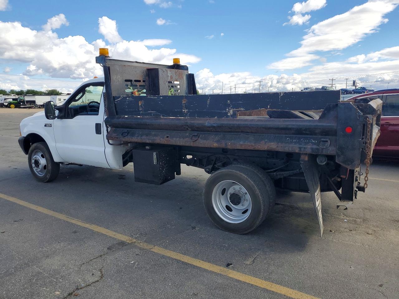 2004 FORD F550