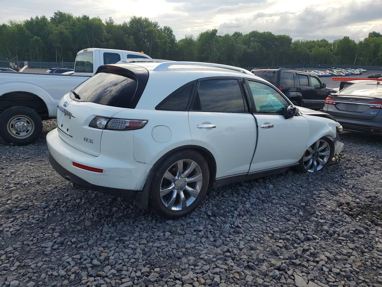 2005 INFINITI FX35