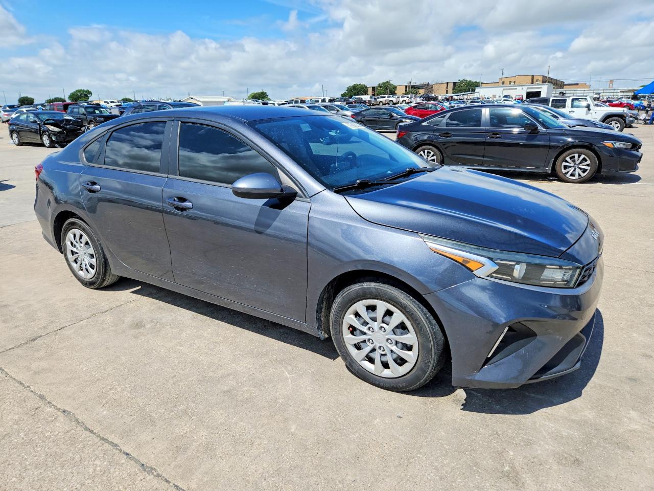 2023 KIA FORTE