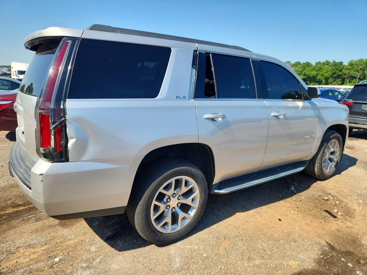 2017 GMC YUKON