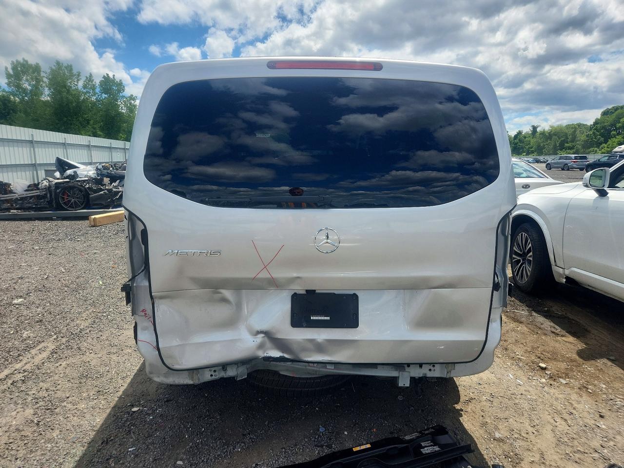 2021 MERCEDES-BENZ METRIS
