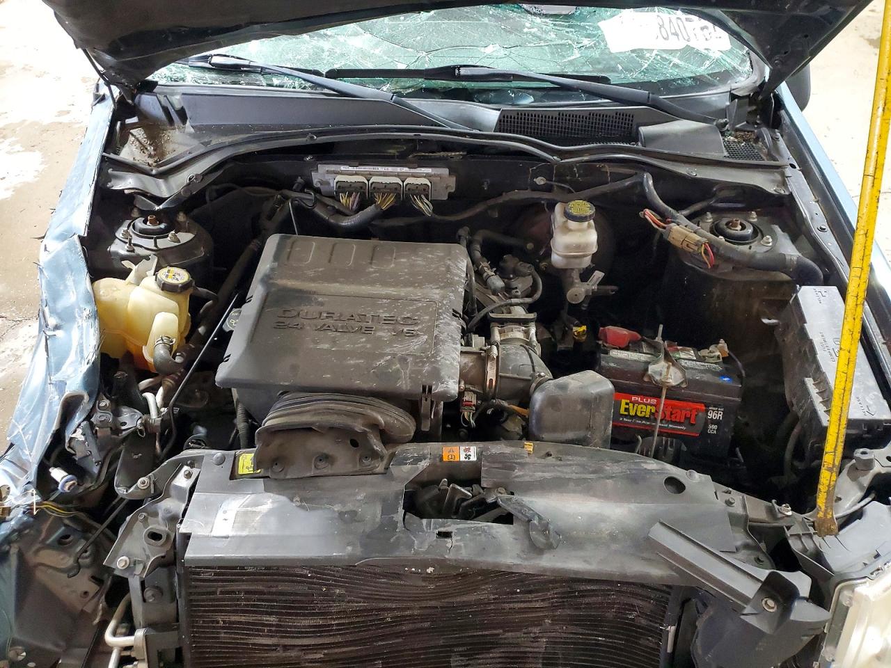 2011 FORD ESCAPE