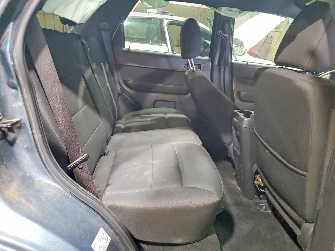 2011 FORD ESCAPE