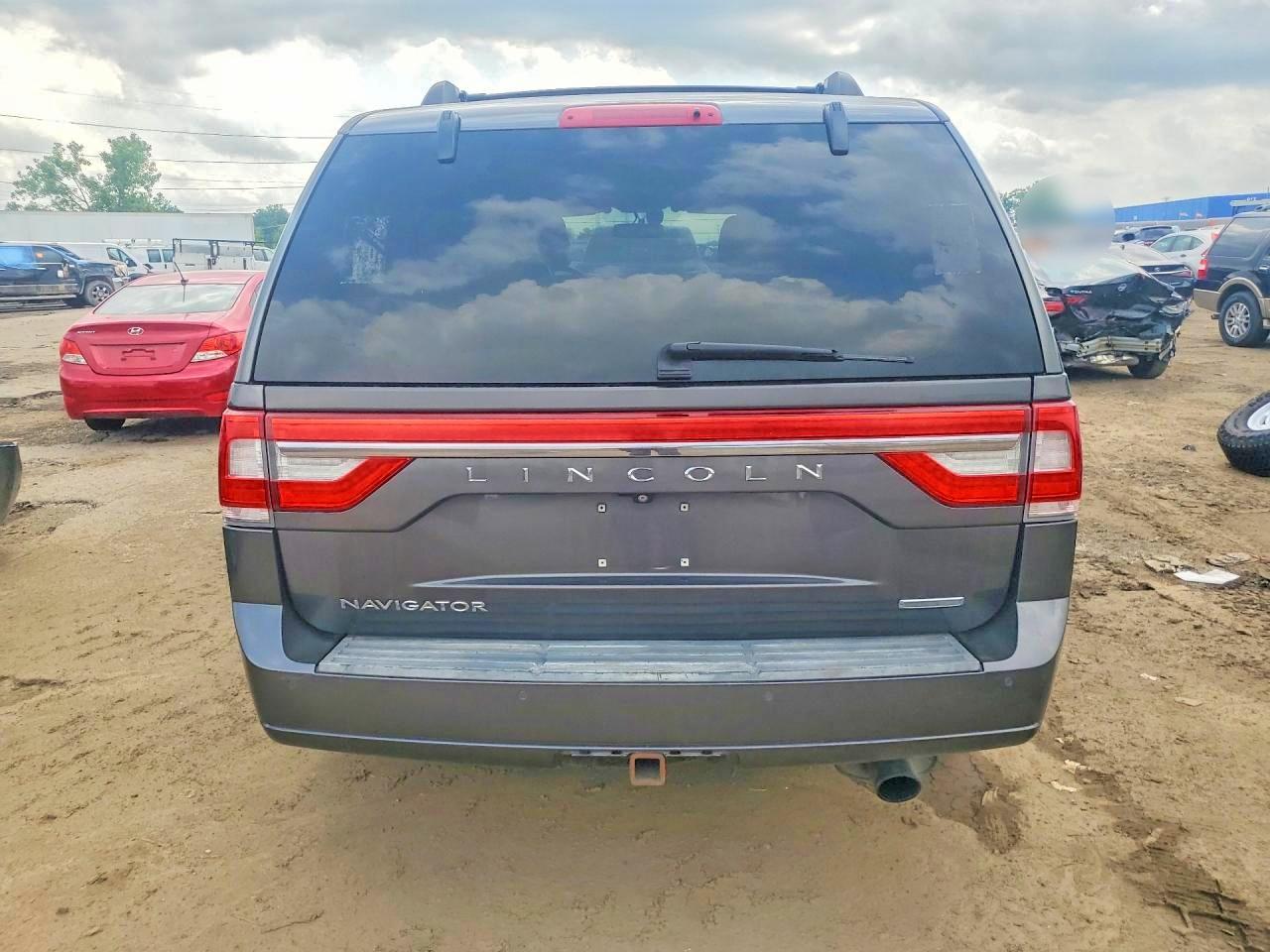 2015 LINCOLN NAVIGATOR