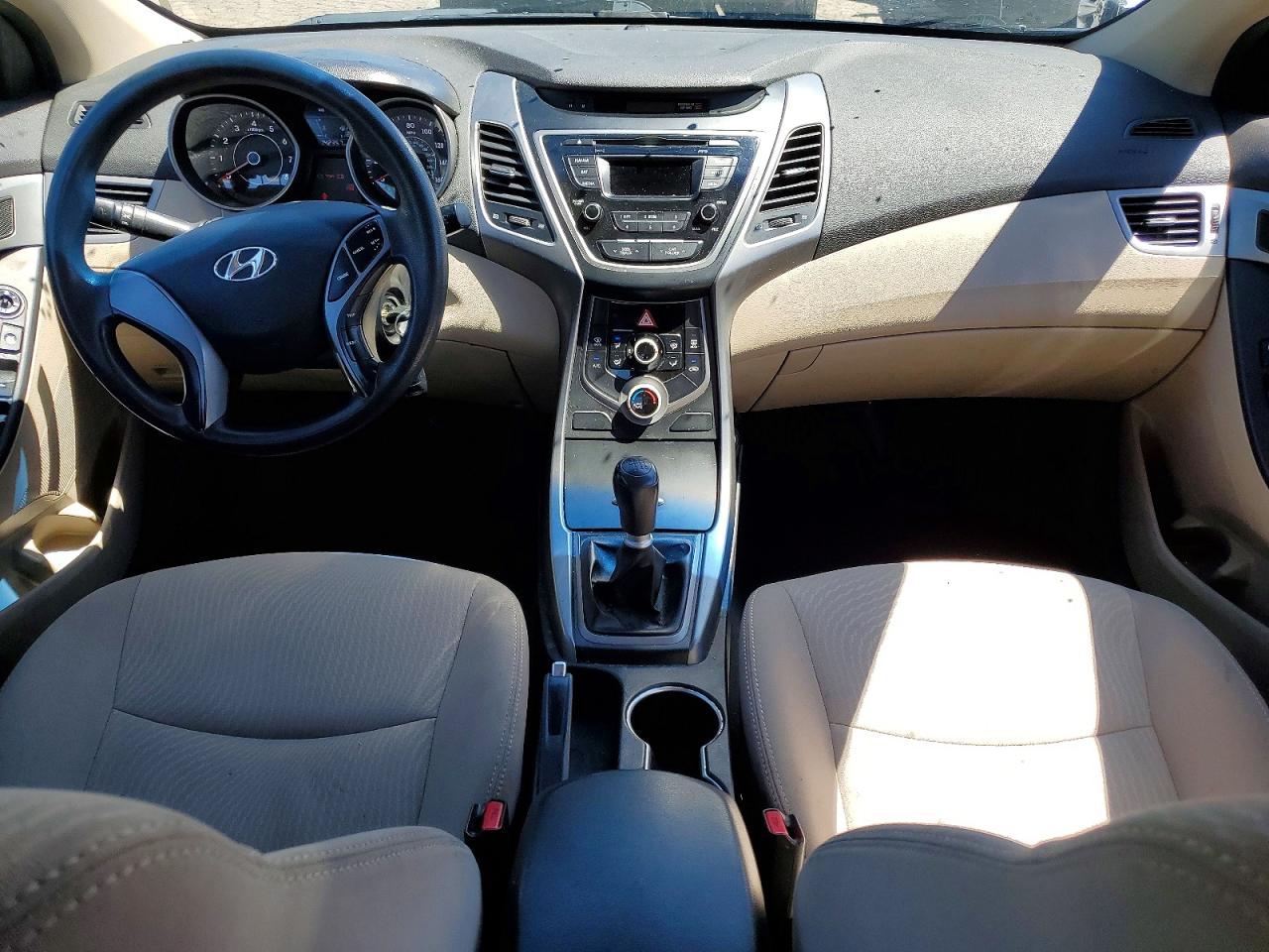 2016 HYUNDAI ELANTRA