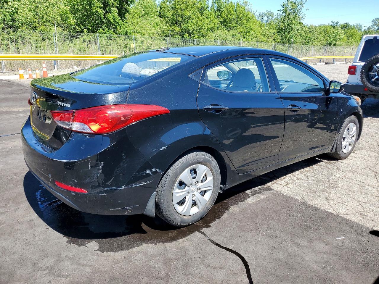 2016 HYUNDAI ELANTRA