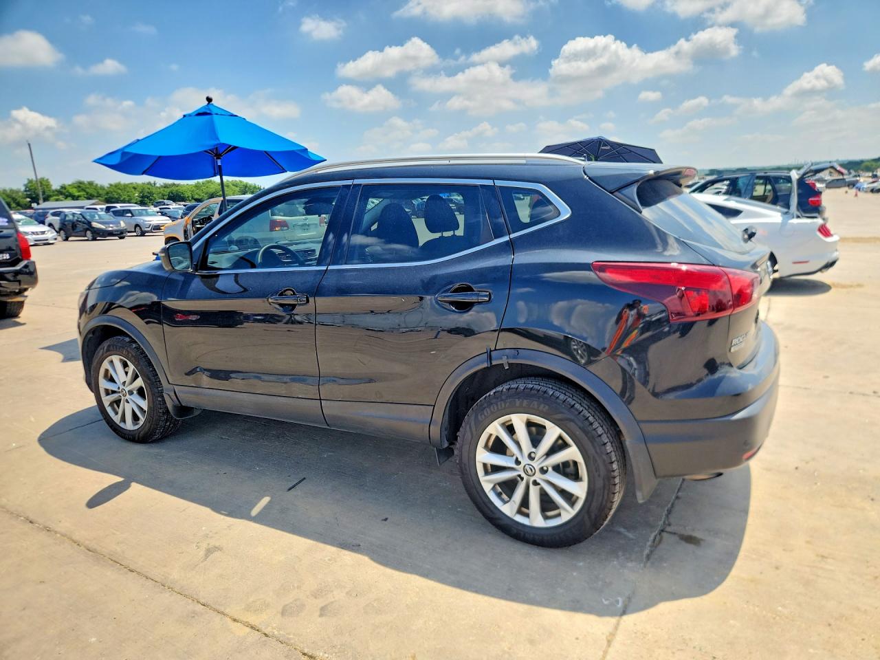 2019 NISSAN ROGUE
