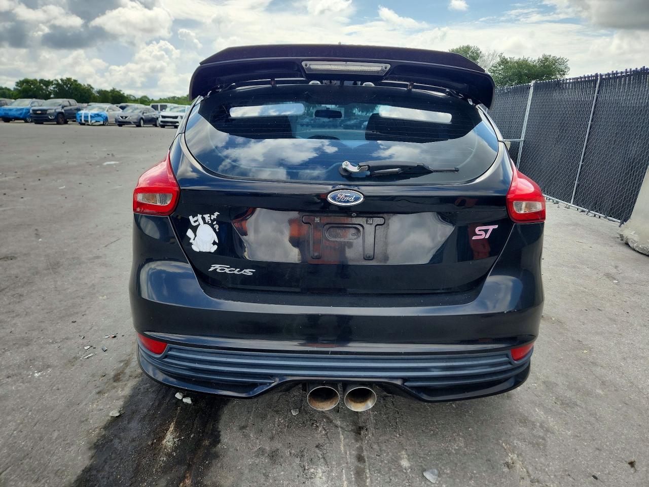 2017 FORD FOCUS