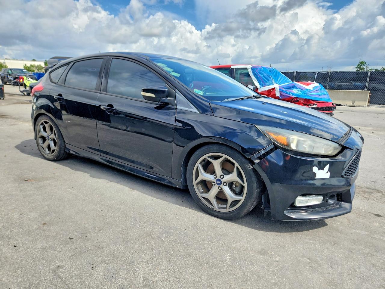 2017 FORD FOCUS