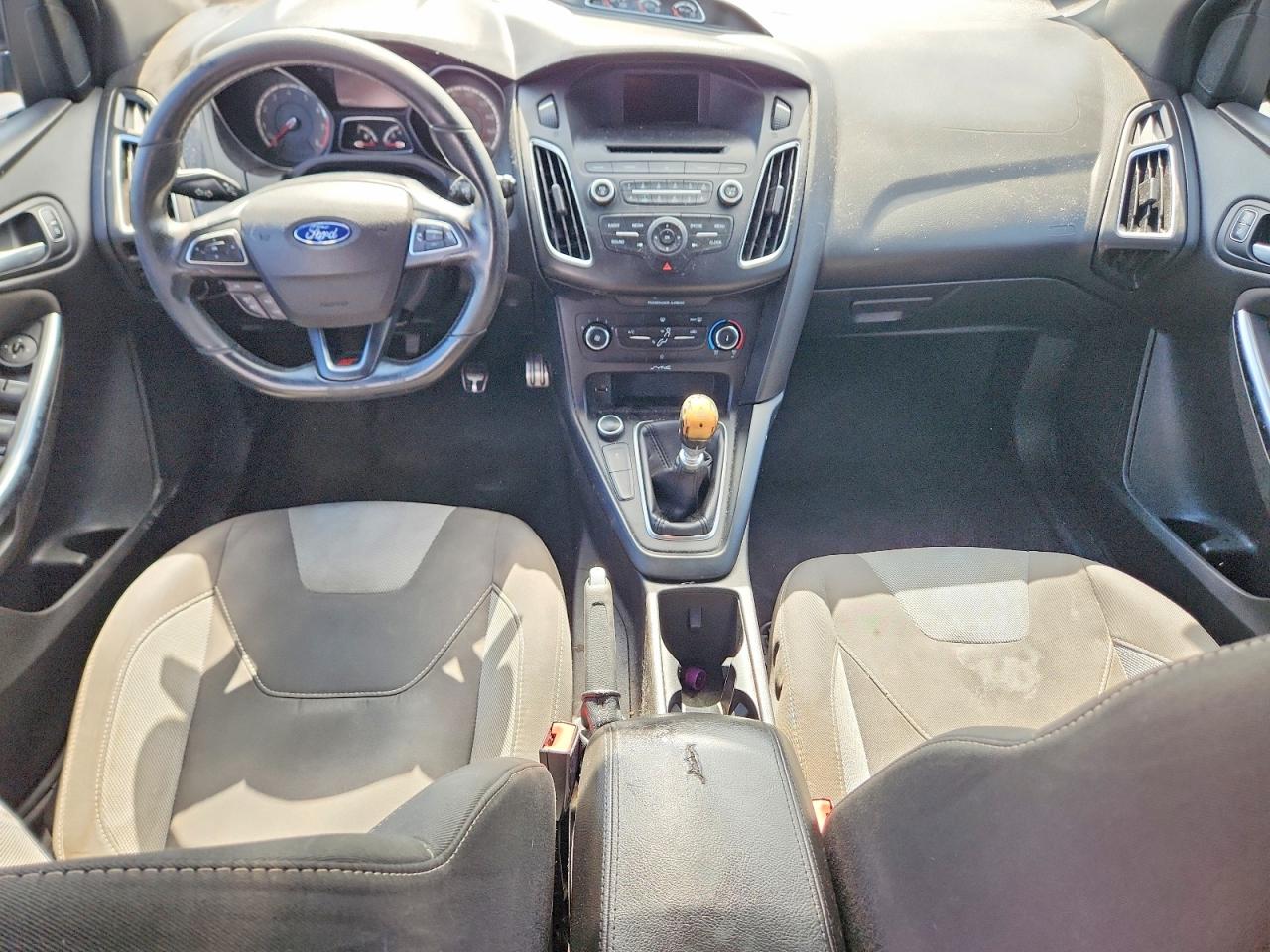 2017 FORD FOCUS