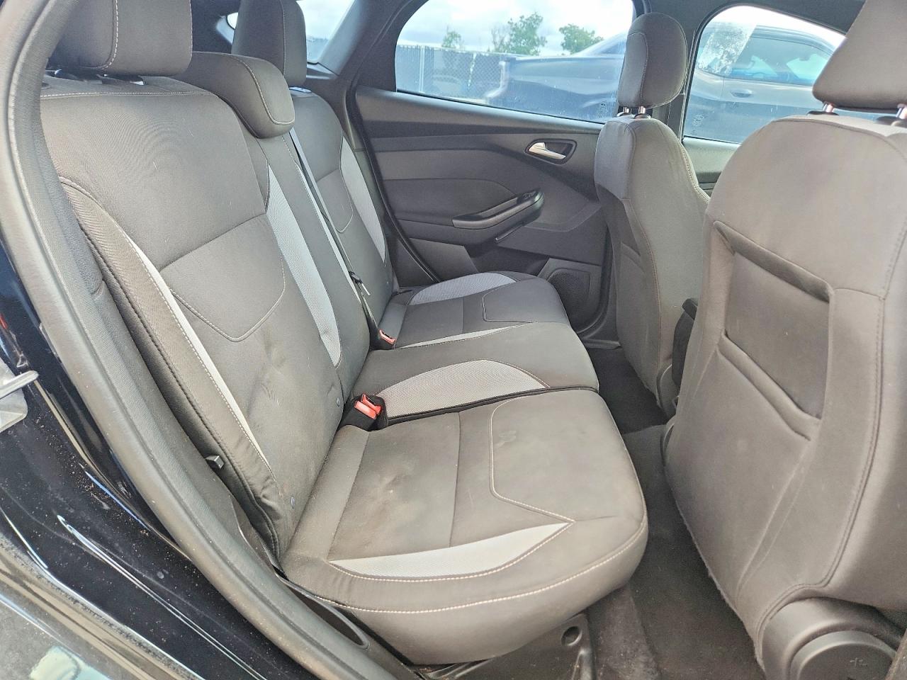 2017 FORD FOCUS