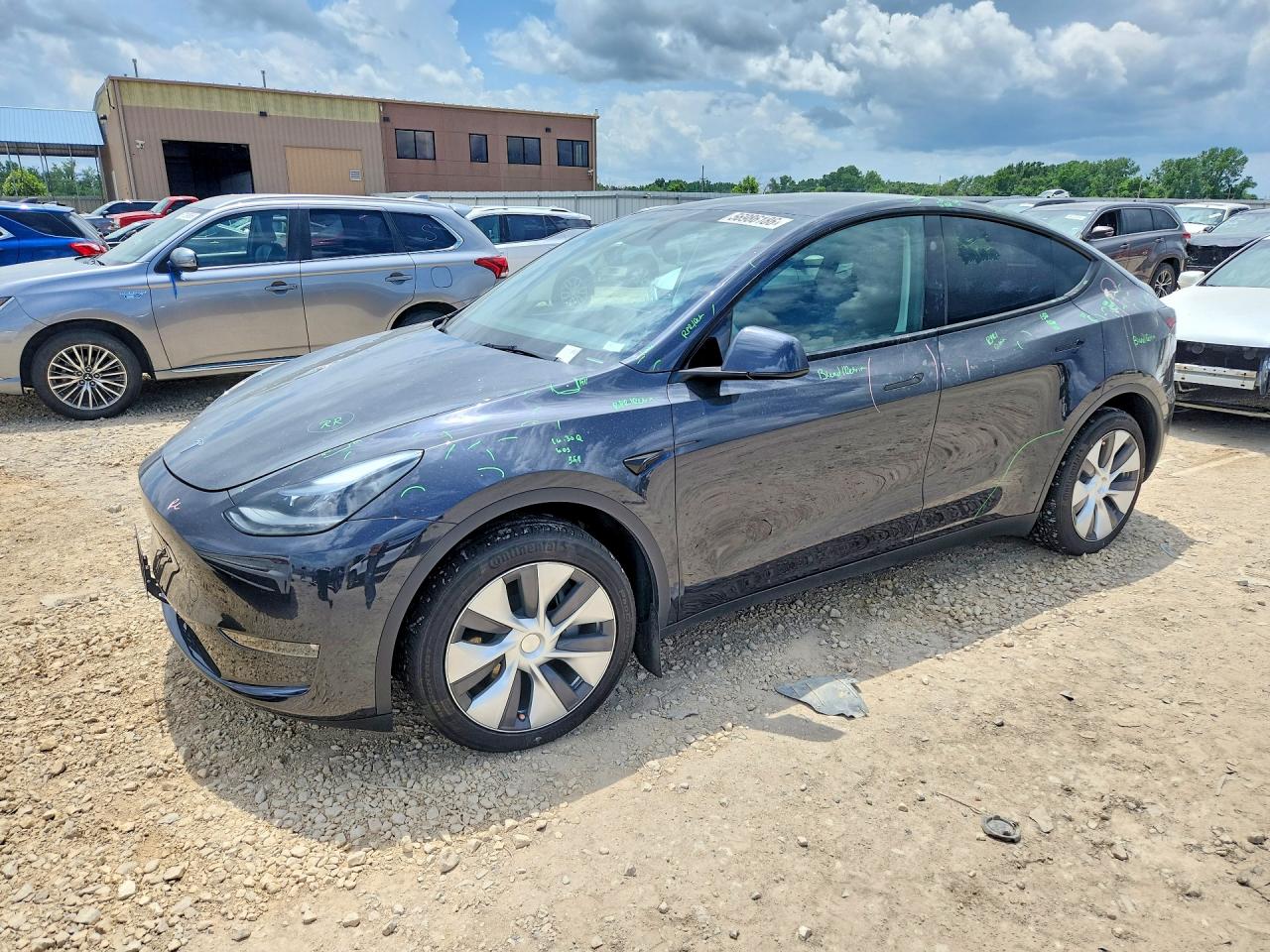 2024 TESLA MODEL Y