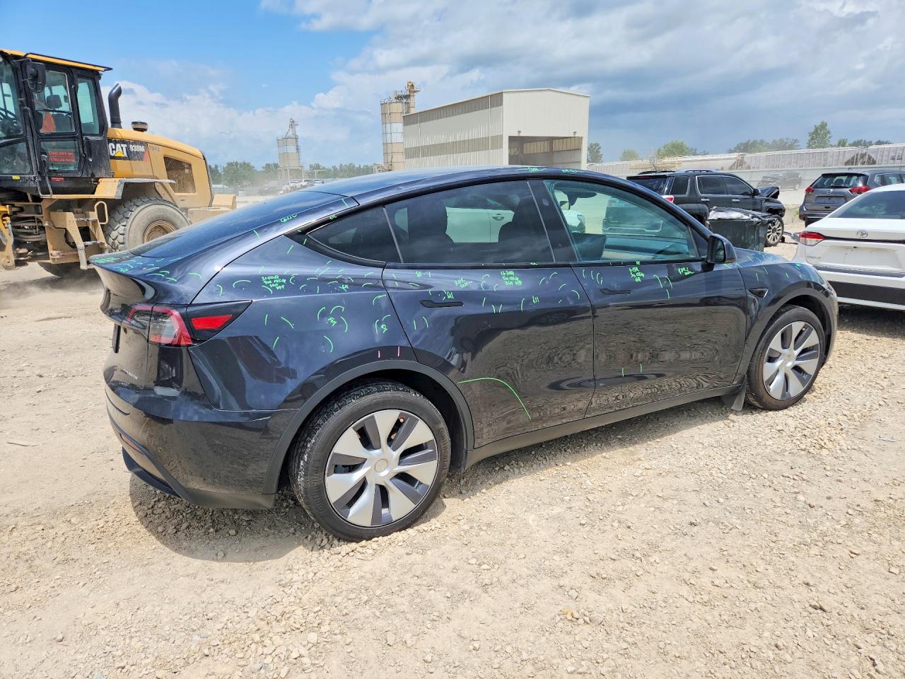 2024 TESLA MODEL Y