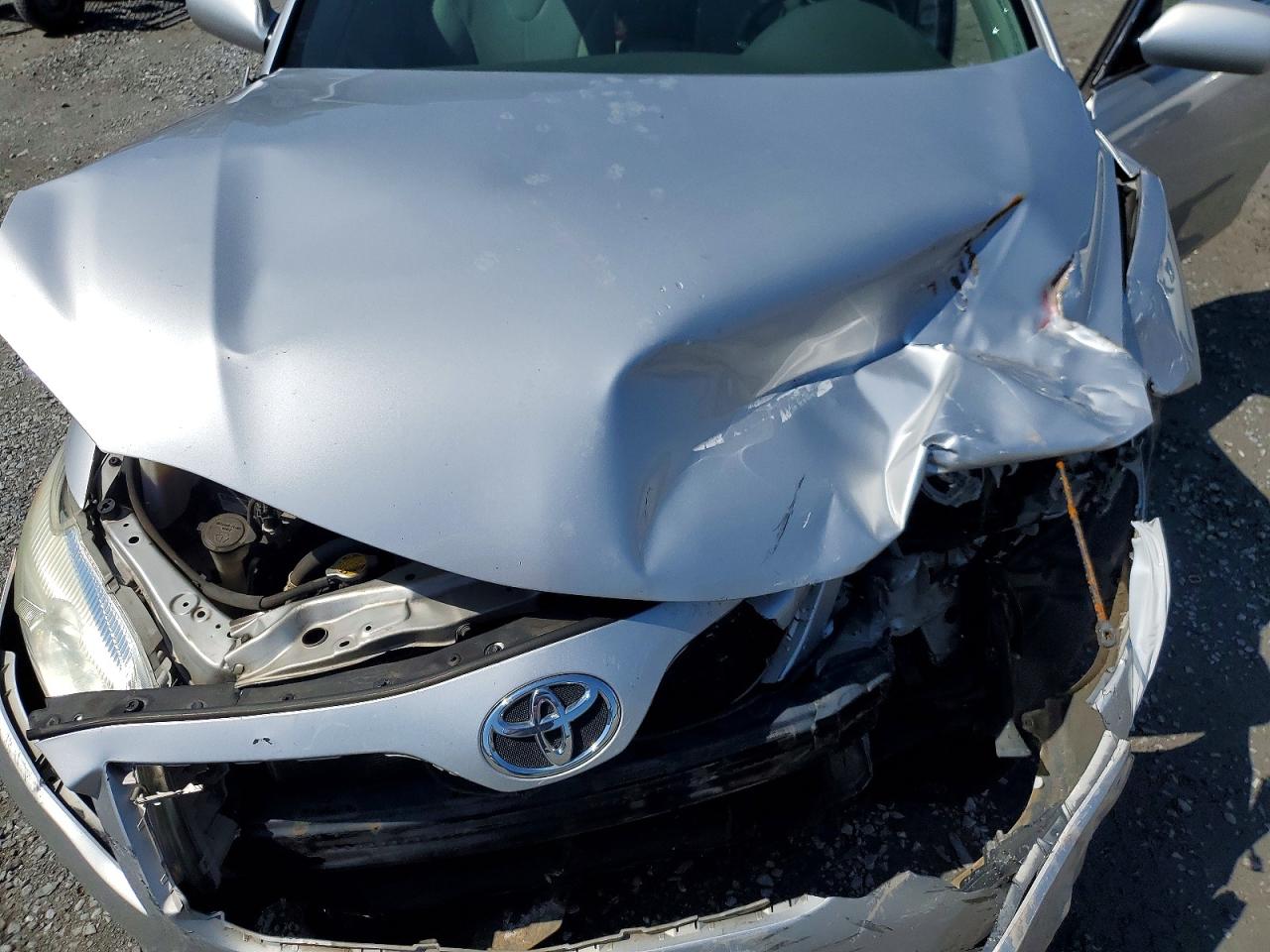 2011 TOYOTA CAMRY