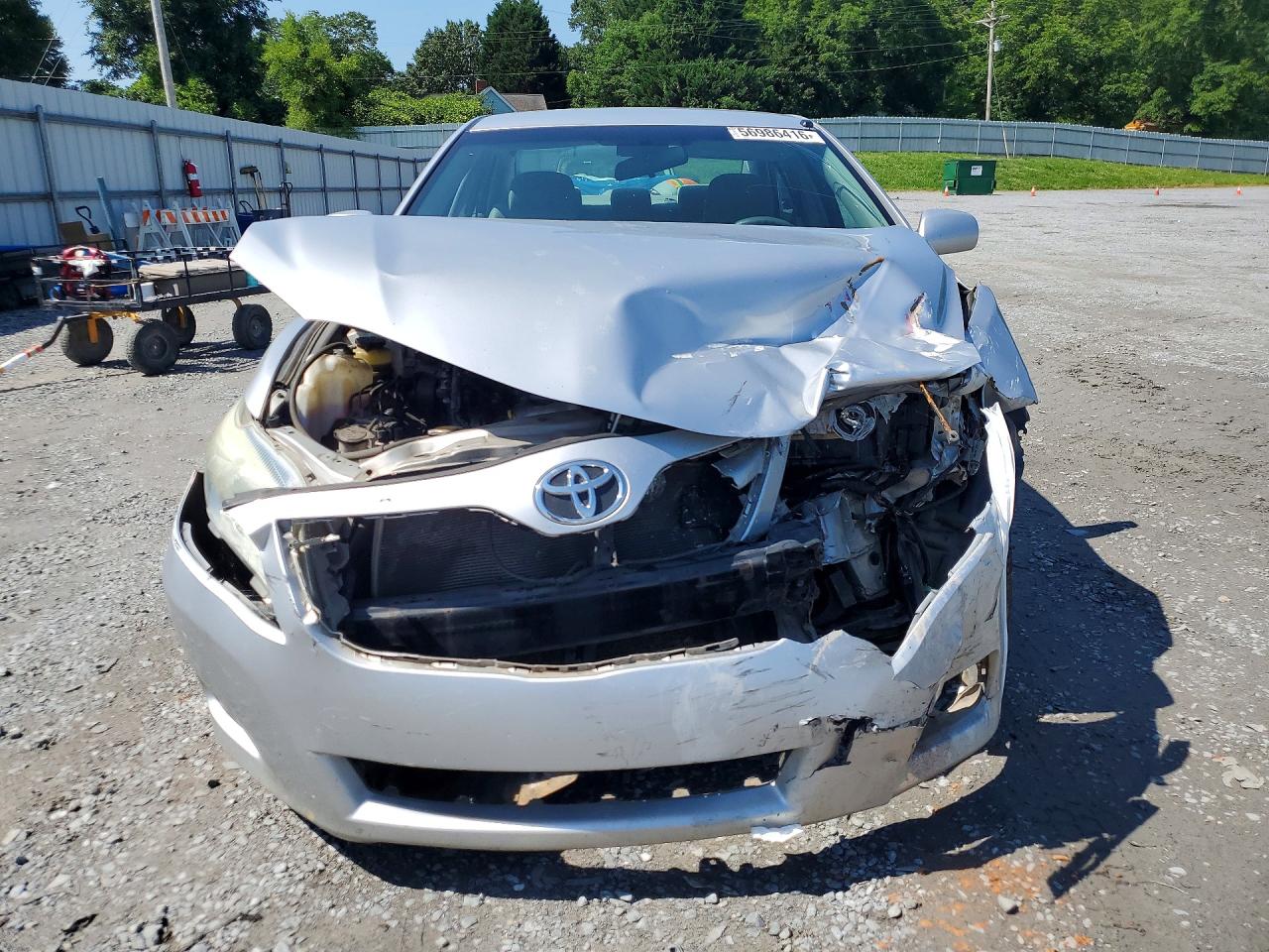 2011 TOYOTA CAMRY