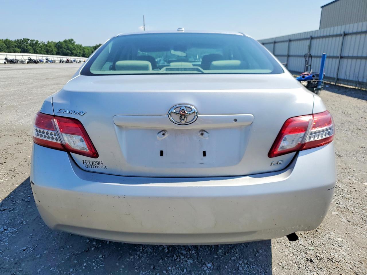2011 TOYOTA CAMRY