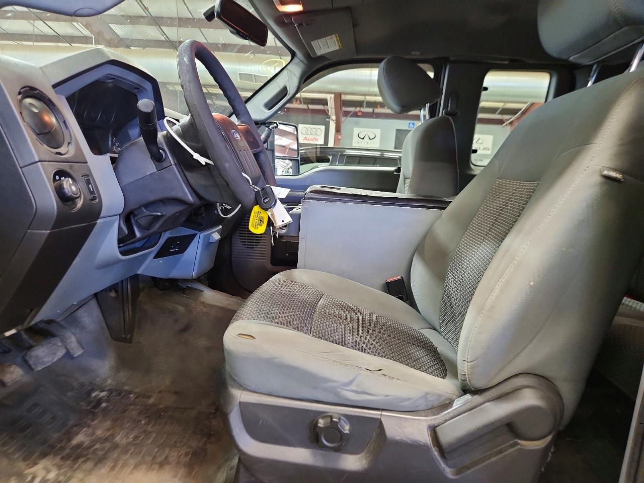2012 FORD F350