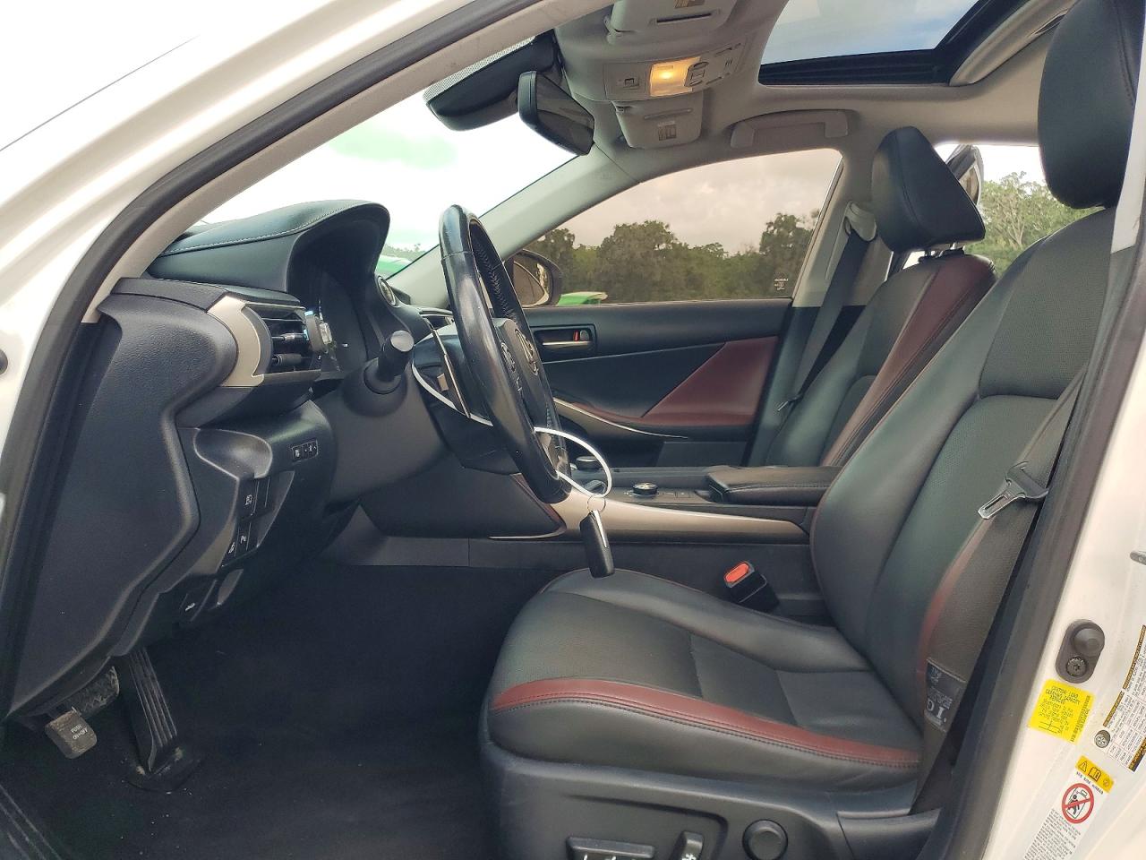 2018 LEXUS IS