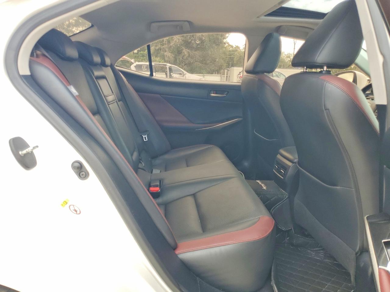 2018 LEXUS IS