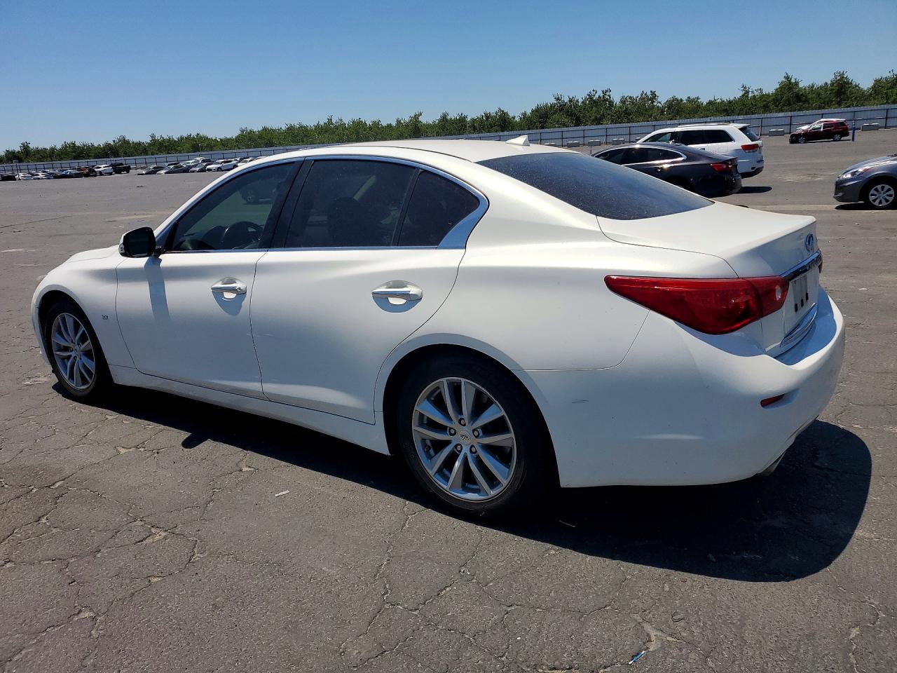 2015 INFINITI Q50